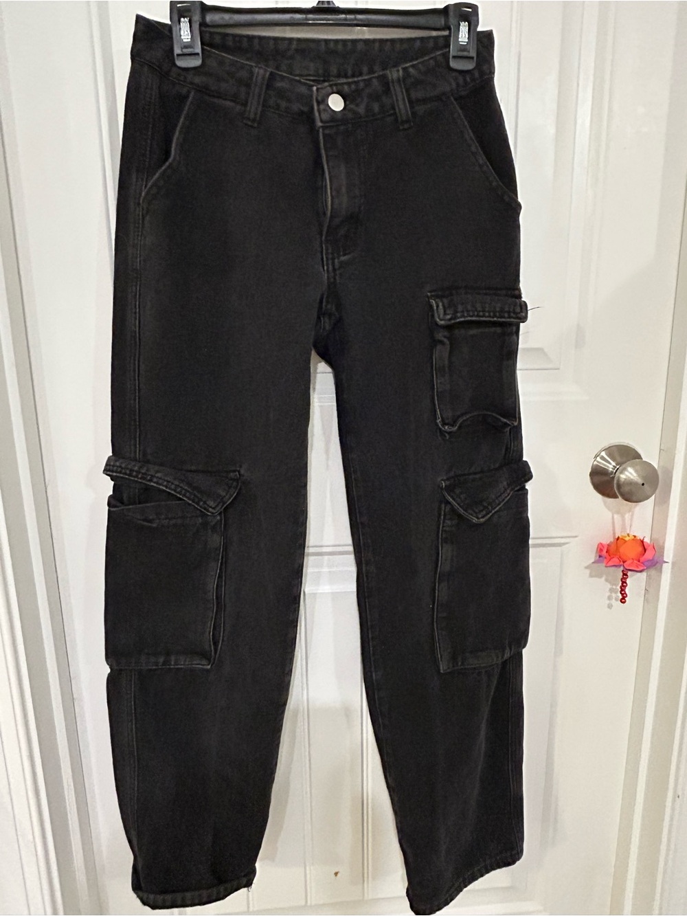 SHEIN Black Relaxed Cargo Jeans for Women